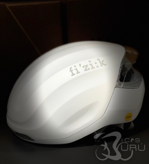 NOVEDAD CASCOS FIZIK