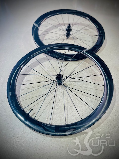 RUEDAS  DUKE STRADA 56 Y 48