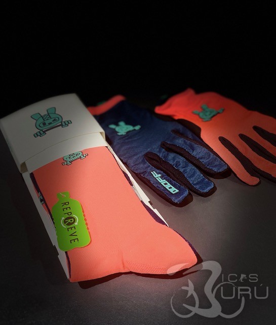 Pack Oooff Guantes + Calcetines V2