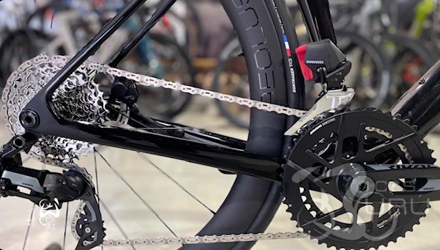 TREK MADONE SL 6 AXS Gen 8