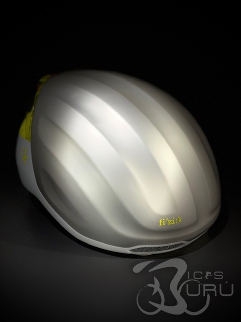 NOVEDAD CASCOS FIZIK
