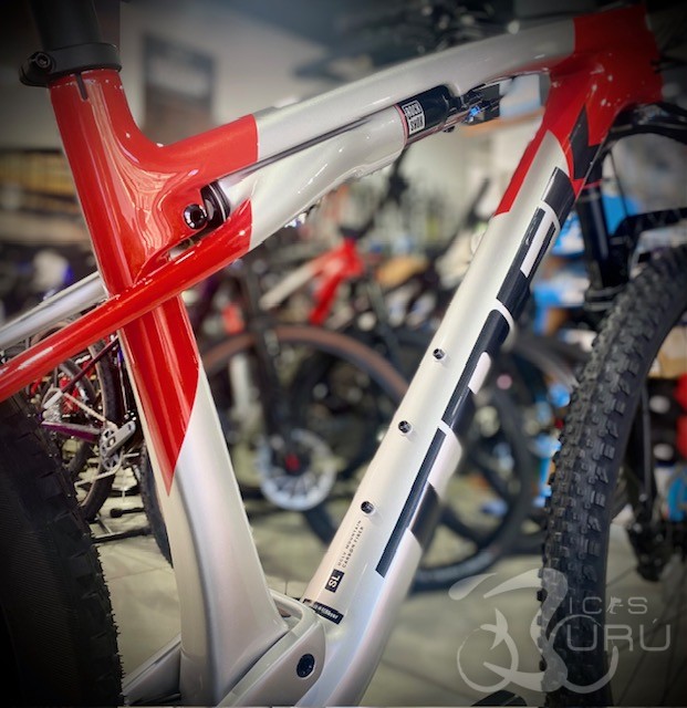 NUEVA TREK SUPERCALIBER SL 9.6  2025