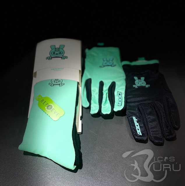 Pack Oooff Guantes + Calcetines V2