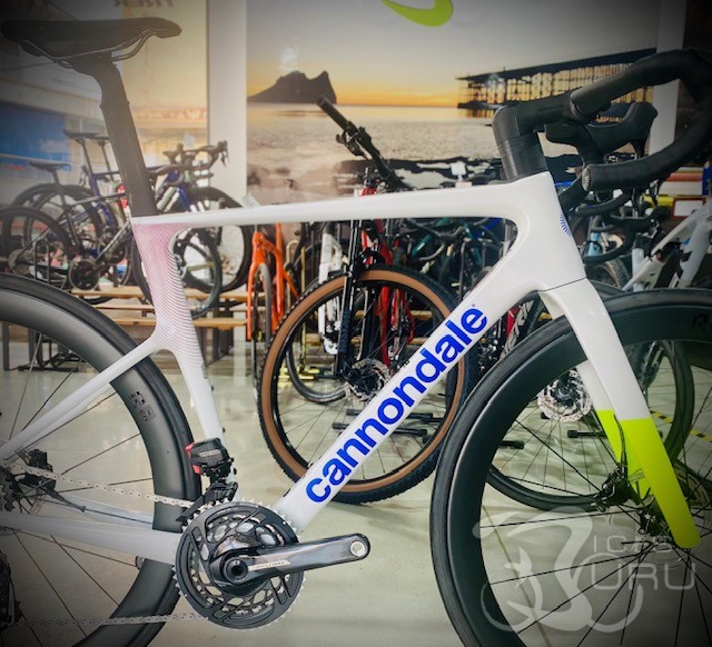 CANNONDALE SUPERSIX EVO  CARBON 1  2025