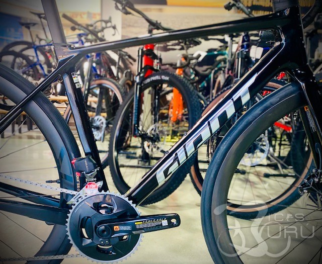 GIANT TCR ADVANCED PRO 1AXS 2025